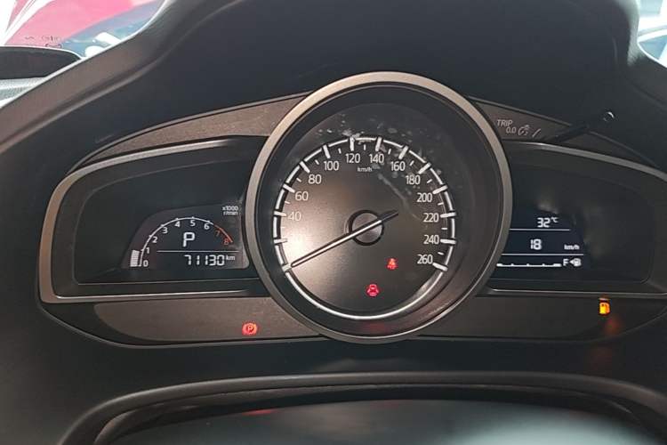 Used Mazda CX-4 2020 2.0L Automatic Two-Wheel Drive Blue Sky Youth Edition Instrument Cluster