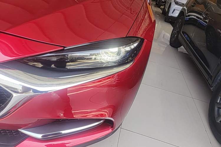 Used Mazda CX-4 2020 2.0L Automatic Two-Wheel Drive Blue Sky Dynamic Edition Left Front Headlight