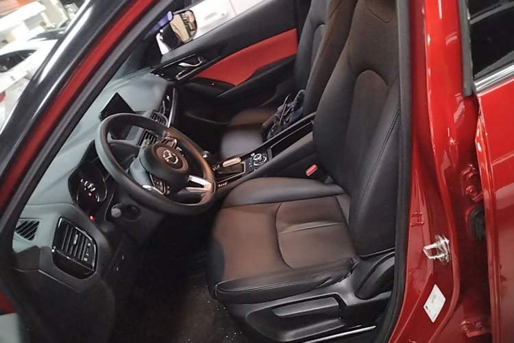 Used Mazda CX-4 2020 2.0L Automatic Two-Wheel Drive Blue Sky Exploration Edition Left Front Seat