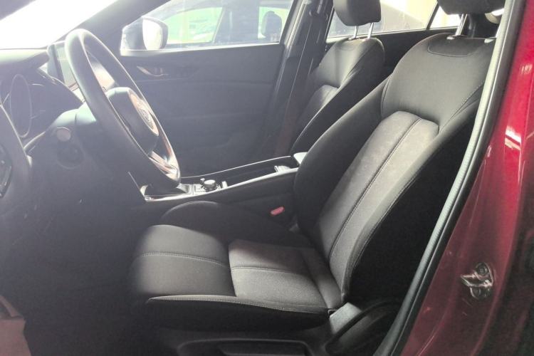 Used Mazda CX-4 2020 2.0L Automatic Two-Wheel Drive Blue Sky Dynamic Edition Left Front Seat