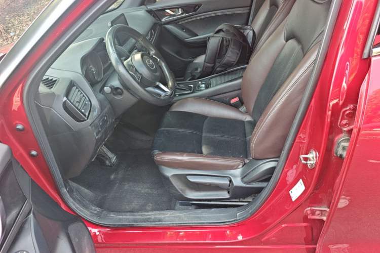 Used Mazda CX-4 2020 2.0L Automatic Two-Wheel Drive Blue Sky Dynamic Edition Left Front Seat