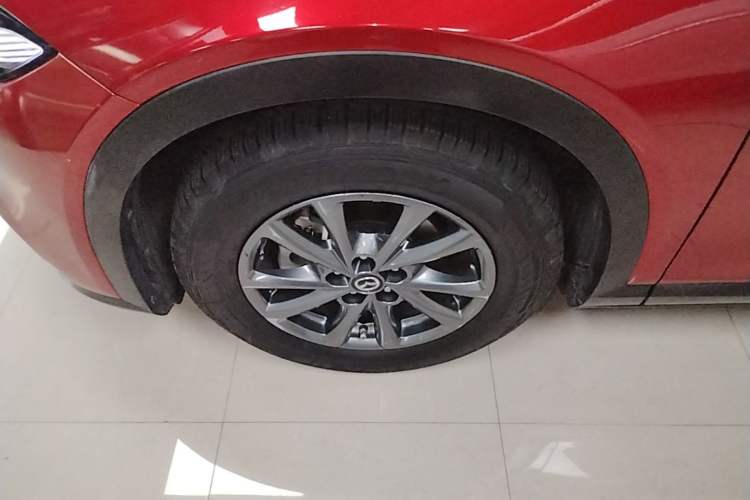 Used Mazda CX-4 2020 2.0L Automatic Two-Wheel Drive Blue Sky Exploration Edition Left Front Wheel Hub
