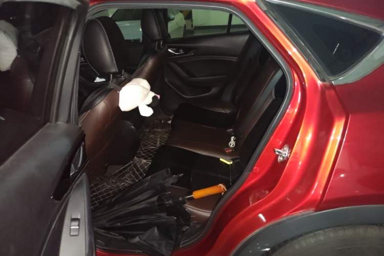 Used Mazda CX-4 2020 2.0L Automatic Two-Wheel Drive Blue Sky Exploration Edition Left Rear Seat