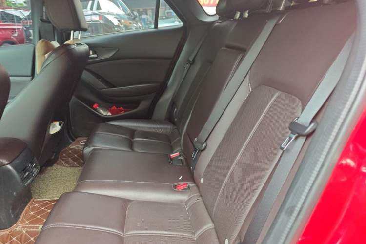 Used Mazda CX-4 2020 2.0L Automatic Two-Wheel Drive Blue Sky Luxury Edition Left Rear Seat