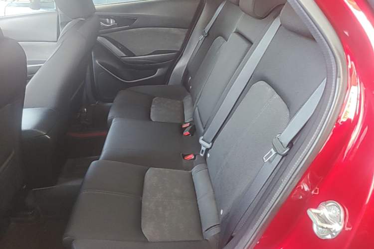 Used Mazda CX-4 2020 2.0L Automatic Two-Wheel Drive Blue Sky Dynamic Edition Left Rear Seat