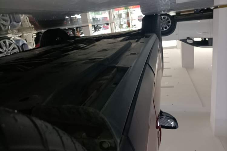 Used Mazda CX-4 2020 2.0L Automatic Two-Wheel Drive Blue Sky Luxury Edition Left Side Sill
