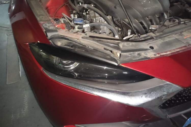 Used Mazda CX-4 2020 2.0L Automatic Two-Wheel Drive Blue Sky Exploration Edition Right Front Headlight