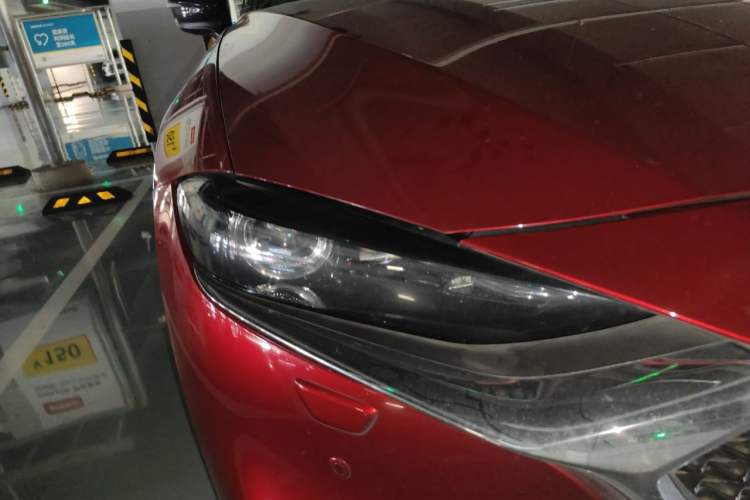 Used Mazda CX-4 2020 2.5L Automatic All-Wheel Drive Blue Sky Fearless Edition Right Front Headlight