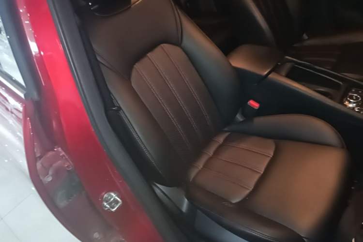 Used Mazda CX-4 2020 2.0L Automatic Two-Wheel Drive Blue Sky Dynamic Edition Right Front Seat