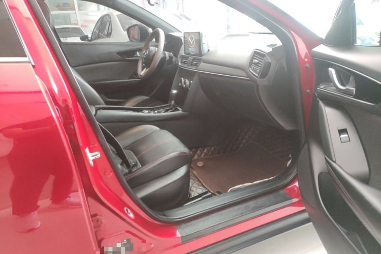 Used Mazda CX-4 2020 2.0L Automatic Two-Wheel Drive Blue Sky Dynamic Edition Right Front Seat