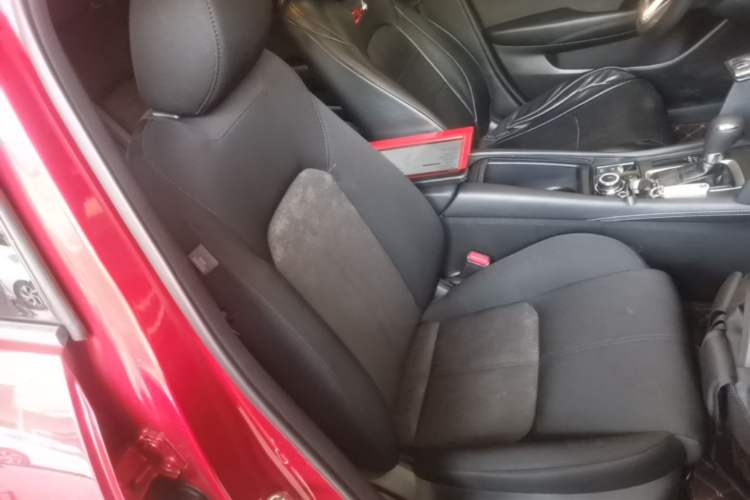 Used Mazda CX-4 2020 2.0L Automatic Two-Wheel Drive Blue Sky Dynamic Edition Right Front Seat
