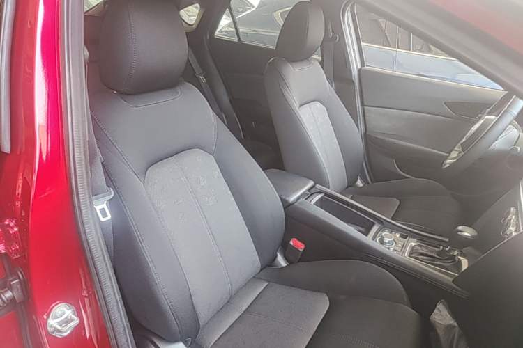 Used Mazda CX-4 2020 2.0L Automatic Two-Wheel Drive Blue Sky Dynamic Edition Right Front Seat