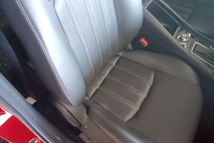 Used Mazda CX-4 2020 2.0L Automatic Two-Wheel Drive Blue Sky Dynamic Edition Right Front Seat
