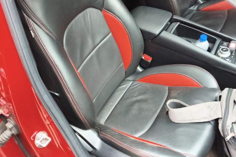 Used Mazda CX-4 2020 2.0L Automatic Two-Wheel Drive Blue Sky Dynamic Edition Right Front Seat