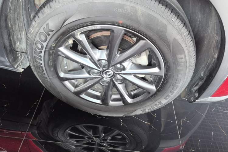 Used Mazda CX-4 2020 2.0L Automatic Two-Wheel Drive Blue Sky Dynamic Edition Right Front Wheel Hub