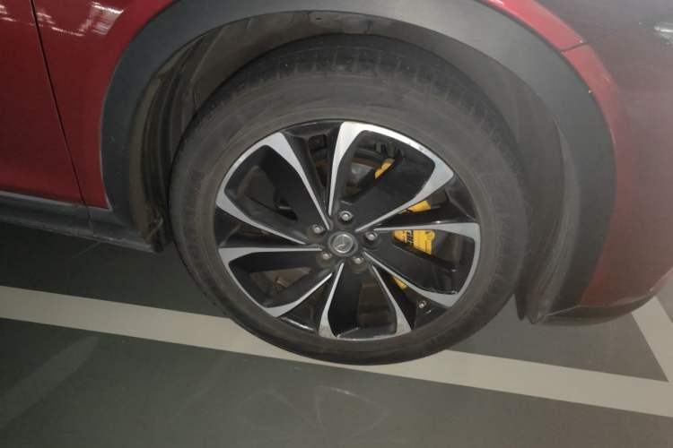 Used Mazda CX-4 2020 2.5L Automatic All-Wheel Drive Blue Sky Fearless Edition Right Front Wheel Hub