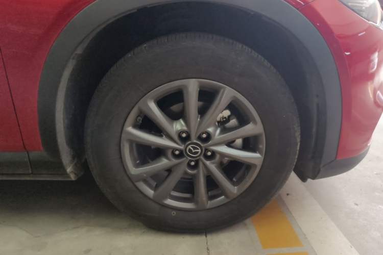 Used Mazda CX-4 2020 2.0L Automatic Two-Wheel Drive Blue Sky Luxury Edition Right Front Wheel Hub