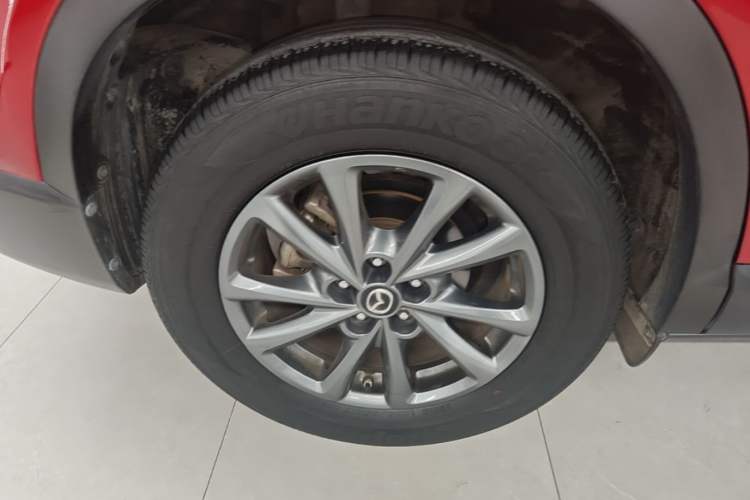 Used Mazda CX-4 2020 2.0L Automatic Two-Wheel Drive Blue Sky Exploration Edition Right Rear Wheel Hub