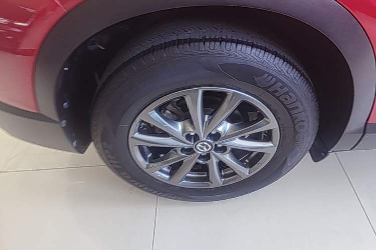 Used Mazda CX-4 2020 2.0L Automatic Two-Wheel Drive Blue Sky Dynamic Edition Right Rear Wheel Hub