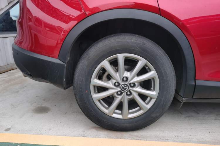 Used Mazda CX-4 2020 2.0L Automatic Two-Wheel Drive Blue Sky Luxury Edition Right Rear Wheel Hub