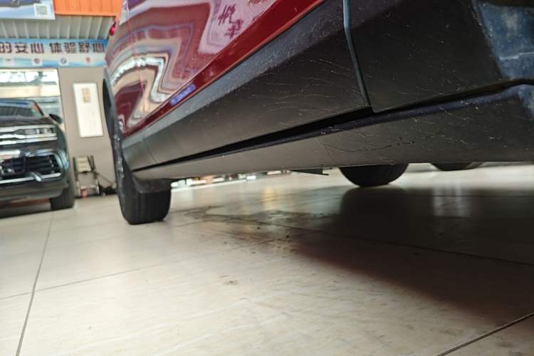 Used Mazda CX-4 2020 2.0L Automatic Two-Wheel Drive Blue Sky Exploration Edition Right Side Sill