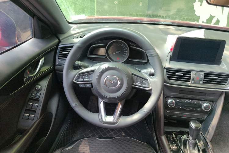 Used Mazda CX-4 2020 2.5L Automatic 2WD Sky-Drive Fun Edition Steering Wheel