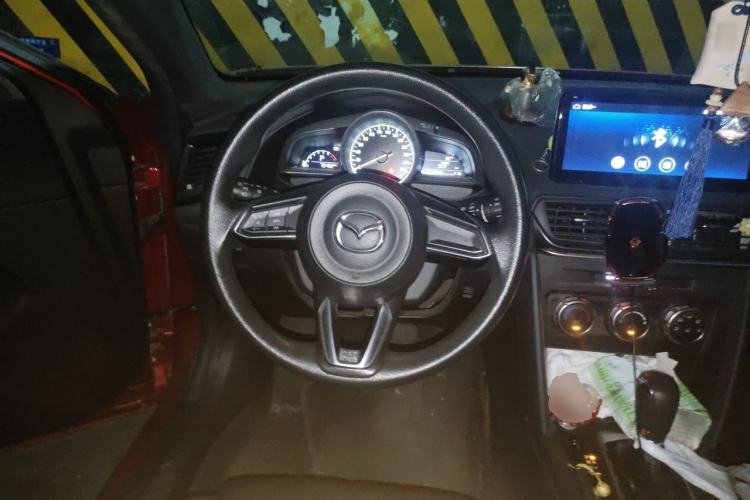 Used Mazda CX-4 2020 2.0L Automatic Two-Wheel Drive Blue Sky Dynamic Edition Steering Wheel