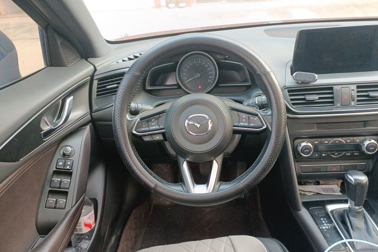 Used Mazda CX-4 2020 2.5L Automatic 2WD Sky-Drive Fun Edition Steering Wheel