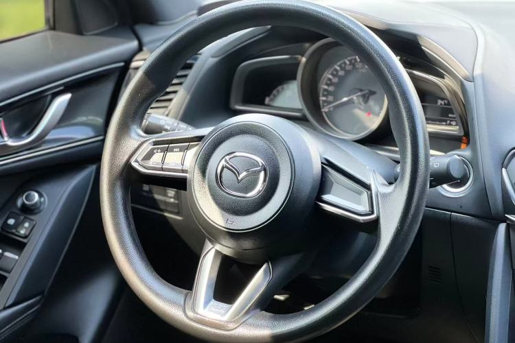 Used Mazda CX-4 2020 2.0L Automatic Two-Wheel Drive Blue Sky Youth Edition Steering Wheel