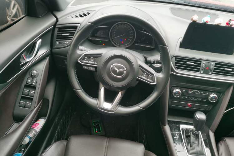Used Mazda CX-4 2020 2.0L Automatic Two-Wheel Drive Blue Sky Luxury Edition Steering Wheel