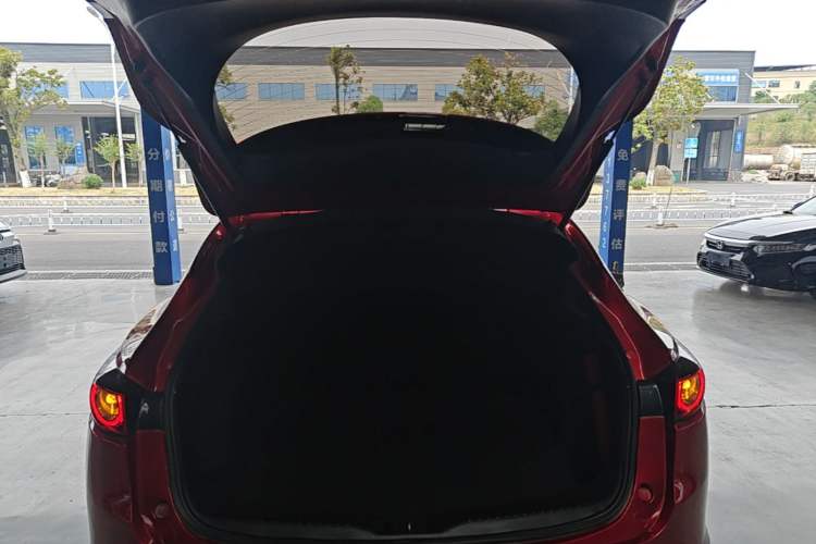 Used Mazda CX-4 2020 2.0L Automatic Two-Wheel Drive Blue Sky Dynamic Edition Trunk