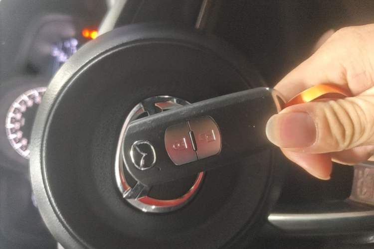 Used Mazda CX-4 2020 2.0L Automatic Two-Wheel Drive Blue Sky Dynamic Edition Vehicle Key