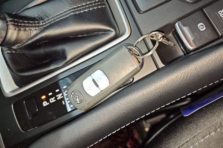Used Mazda CX-4 2020 2.0L Automatic Two-Wheel Drive Blue Sky Exploration Edition Vehicle Key
