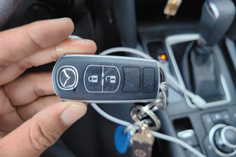 Used Mazda CX-4 2020 2.0L Automatic Two-Wheel Drive Blue Sky Dynamic Edition Vehicle Key