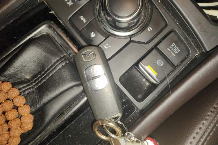 Used Mazda CX-4 2020 2.5L Automatic All-Wheel Drive Blue Sky Fearless Edition Vehicle Key