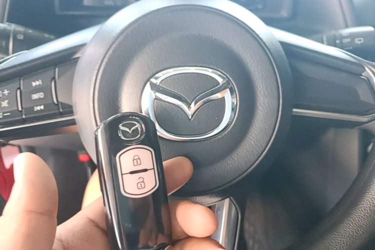Used Mazda CX-4 2020 2.0L Automatic Two-Wheel Drive Blue Sky Dynamic Edition Vehicle Key