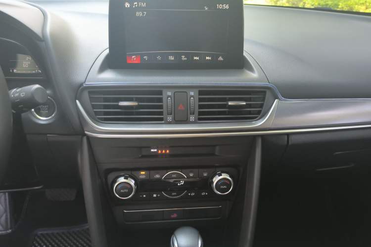 Used Mazda CX-4 2020 2.0L Automatic Two-Wheel Drive Blue Sky Luxury Edition Audio And AC Panel