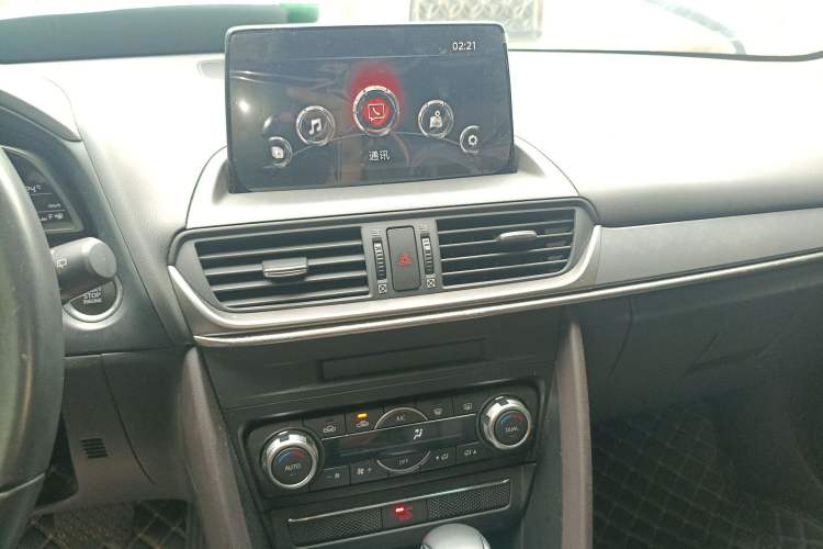 Used Mazda CX-4 2020 2.0L Automatic Two-Wheel Drive Blue Sky Luxury Edition Audio And AC Panel