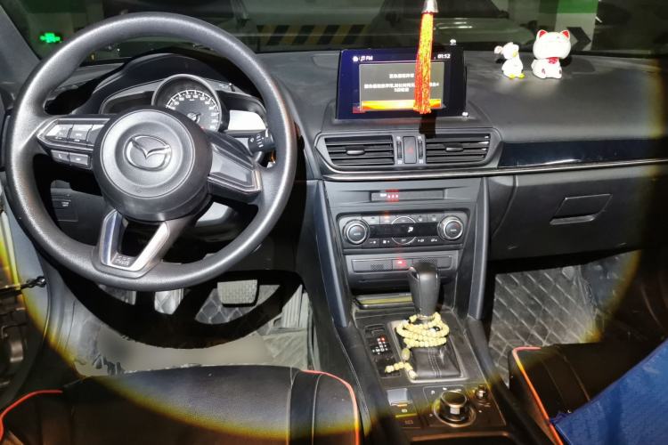 Used Mazda CX-4 2020 2.0L Automatic Two-Wheel Drive Blue Sky Exploration Edition Center Console