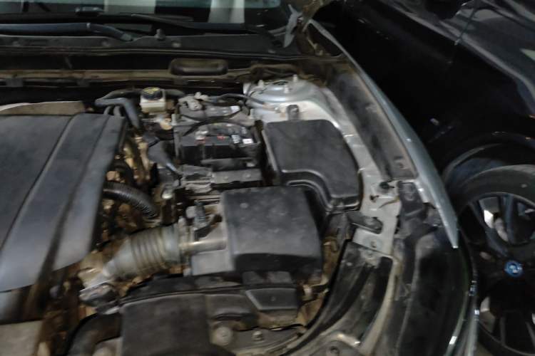 Used Mazda CX-4 2020 2.0L Automatic Two-Wheel Drive Blue Sky Dynamic Edition Engine Bay Left