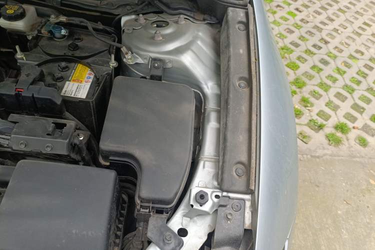 Used Mazda CX-4 2020 2.0L Automatic Two-Wheel Drive Blue Sky Luxury Edition Engine Bay Left