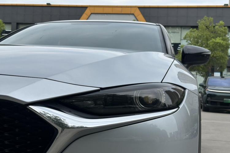 Used Mazda CX-4 2020 2.0L Automatic Two-Wheel Drive Blue Sky Dynamic Edition Exterior 7