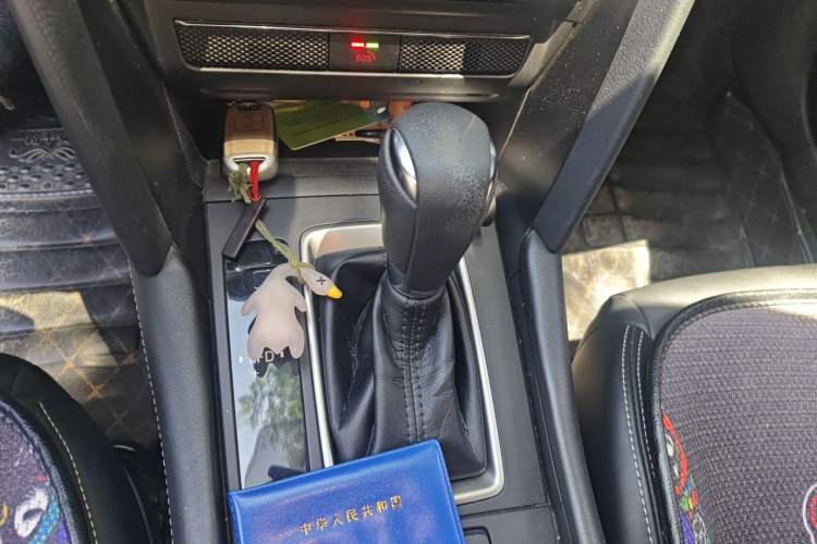 Used Mazda CX-4 2020 2.0L Automatic Two-Wheel Drive Blue Sky Exploration Edition Gear Lever