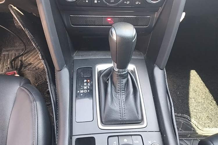 Used Mazda CX-4 2020 2.0L Automatic Two-Wheel Drive Blue Sky Exploration Edition Gear Lever