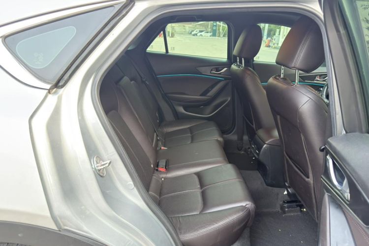 Used Mazda CX-4 2020 2.0L Automatic Two-Wheel Drive Blue Sky Luxury Edition Interior 1