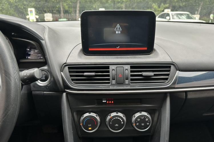 Used Mazda CX-4 2020 2.0L Automatic Two-Wheel Drive Blue Sky Dynamic Edition Interior 2