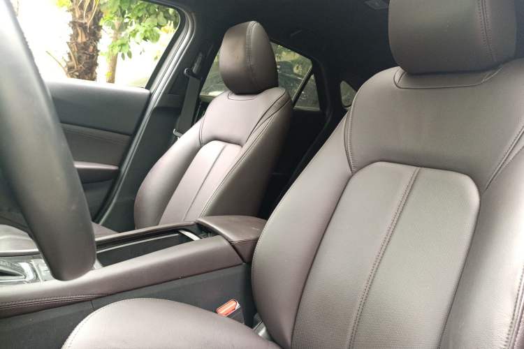 Used Mazda CX-4 2020 2.0L Automatic Two-Wheel Drive Blue Sky Luxury Edition Left Front Seat