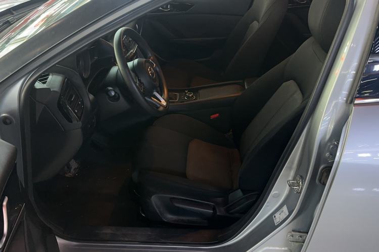 Used Mazda CX-4 2020 2.0L Automatic Two-Wheel Drive Blue Sky Dynamic Edition Left Front Seat
