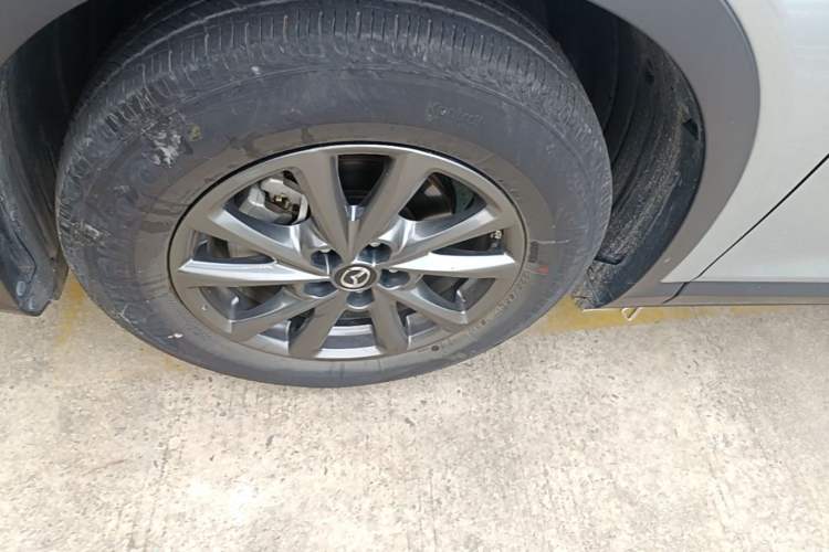 Used Mazda CX-4 2020 2.0L Automatic Two-Wheel Drive Blue Sky Dynamic Edition Left Front Wheel Hub