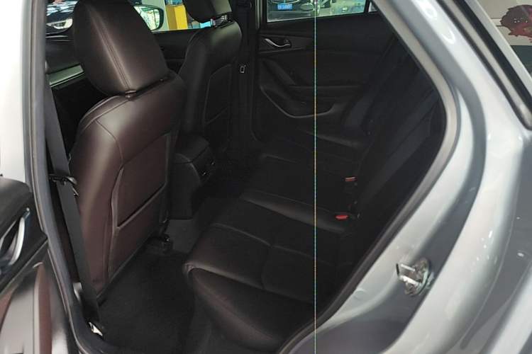 Used Mazda CX-4 2020 2.0L Automatic Two-Wheel Drive Blue Sky Luxury Edition Left Rear Seat
